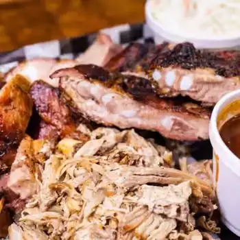 1. 1 Pulled Pork Combo.